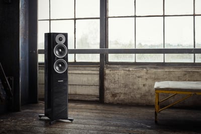 Dynaudio Evoke 30 black - Lifestyle